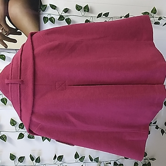 Luii ZIP FRONT FUSCHIA PONCHO SZ S FROM FOXWOOD RESORT/CASINO - Picture 12 of 14